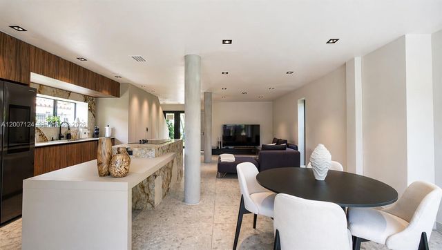 1820 SW 10th St, Miami, FL 33135