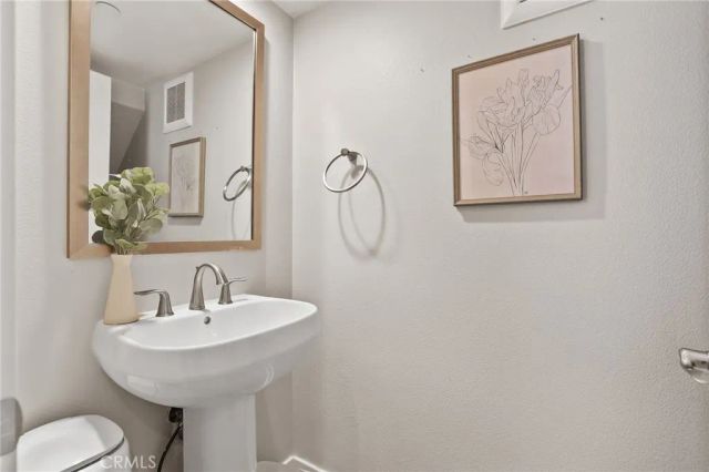 33 Fuchsia, Lake Forest, CA 92630