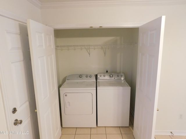 525 St John Street, Bay Saint Louis, MS 39520