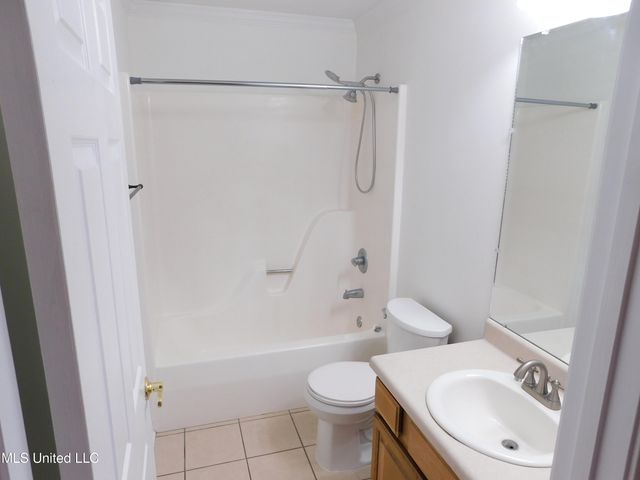 525 St John Street, Bay Saint Louis, MS 39520