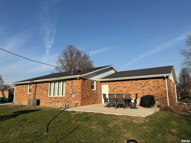 45 LINCOLN Road, Canton, IL 61520