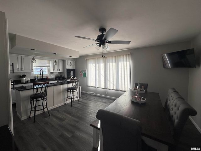 45 LINCOLN Road, Canton, IL 61520