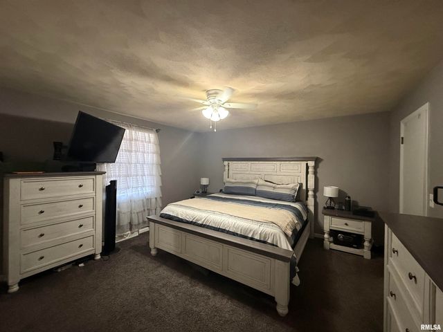 45 LINCOLN Road, Canton, IL 61520