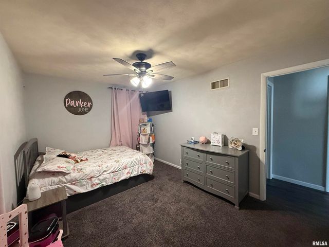 45 LINCOLN Road, Canton, IL 61520