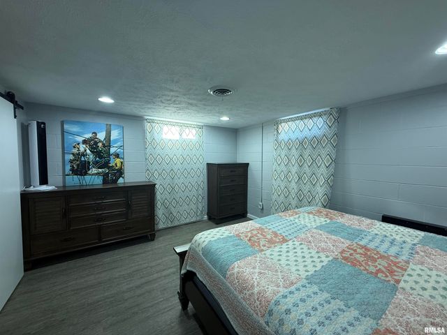 45 LINCOLN Road, Canton, IL 61520