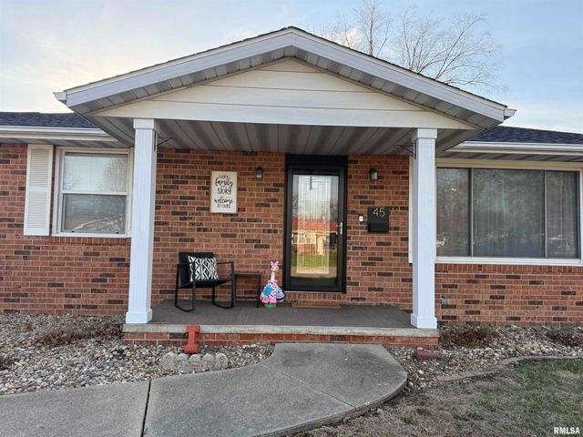 45 LINCOLN Road, Canton, IL 61520