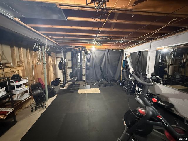 45 LINCOLN Road, Canton, IL 61520