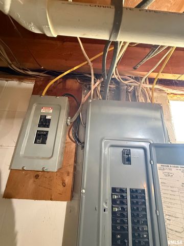 45 LINCOLN Road, Canton, IL 61520