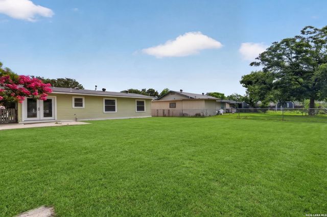 210 HARCOURT AVE, San Antonio, TX 78223