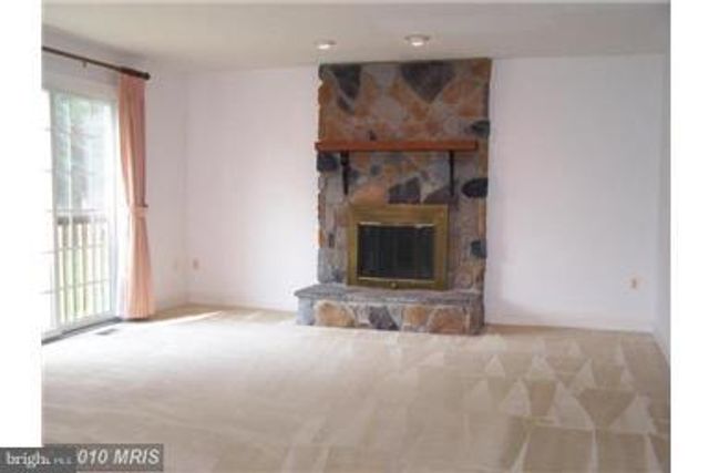 2501 HALTERBREAK CT, Herndon, VA 20171