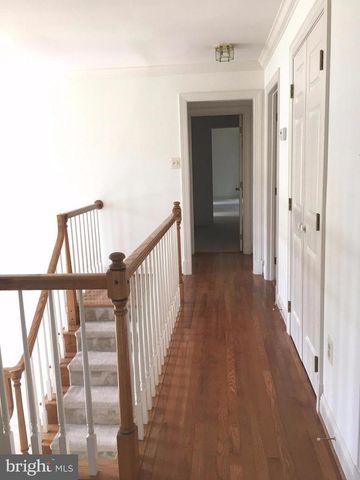 2501 HALTERBREAK CT, Herndon, VA 20171