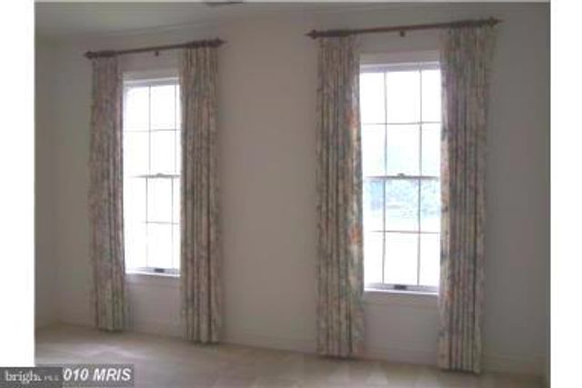 2501 HALTERBREAK CT, Herndon, VA 20171