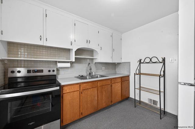 1410 E 17TH ST, Cheyenne, WY 82001