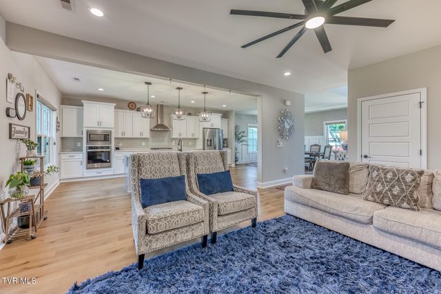 199 Tanners Cove, Johnson City, TN 37615