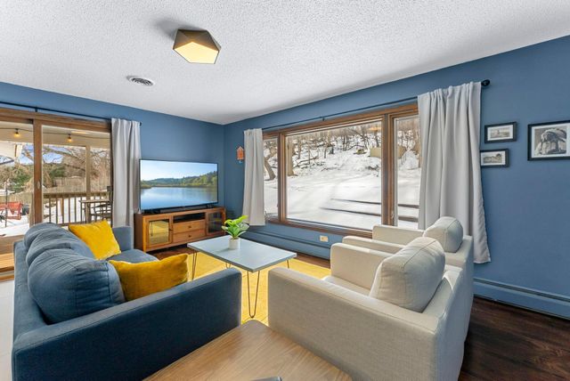 3746 Manorwoods Drive NW, Rochester, MN 55901