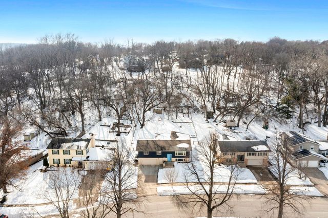 3746 Manorwoods Drive NW, Rochester, MN 55901