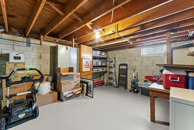 3746 Manorwoods Drive NW, Rochester, MN 55901