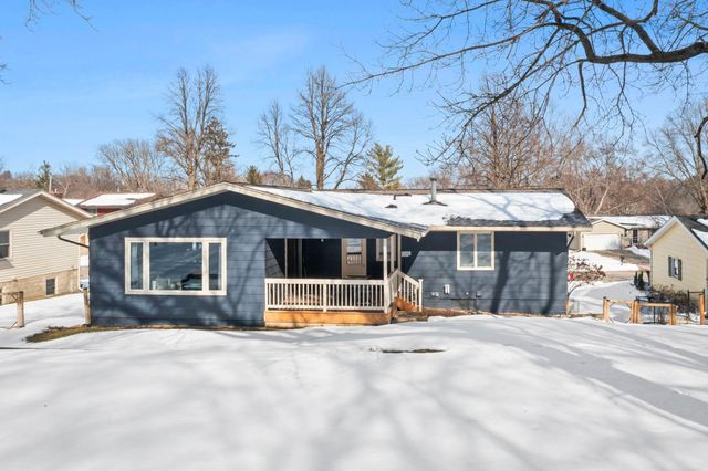3746 Manorwoods Drive NW, Rochester, MN 55901
