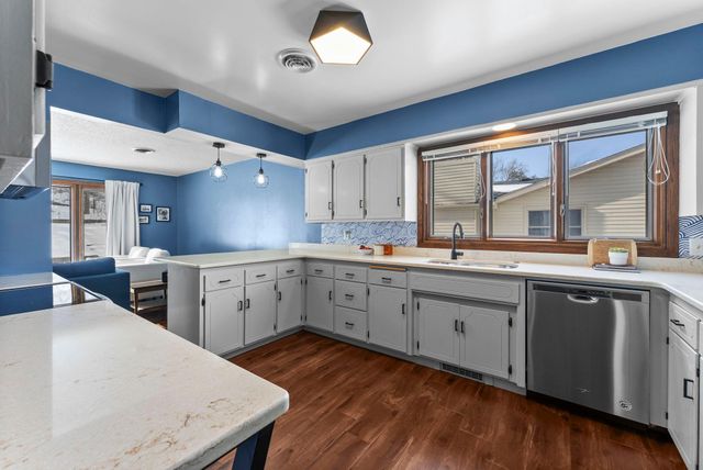 3746 Manorwoods Drive NW, Rochester, MN 55901