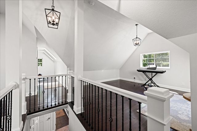612 Nelson Road, Maple Plain, MN 55359