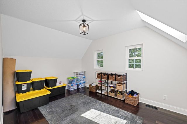 612 Nelson Road, Maple Plain, MN 55359