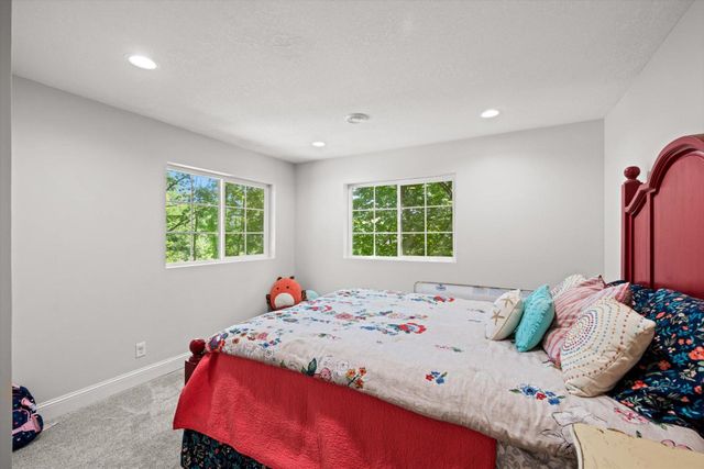 612 Nelson Road, Maple Plain, MN 55359