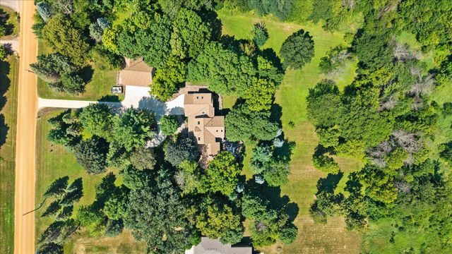 612 Nelson Road, Maple Plain, MN 55359