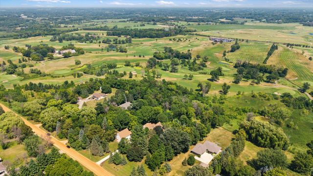 612 Nelson Road, Maple Plain, MN 55359