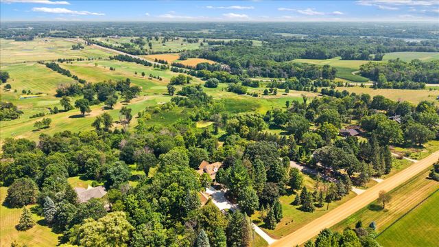612 Nelson Road, Maple Plain, MN 55359