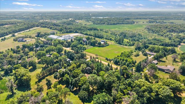612 Nelson Road, Maple Plain, MN 55359