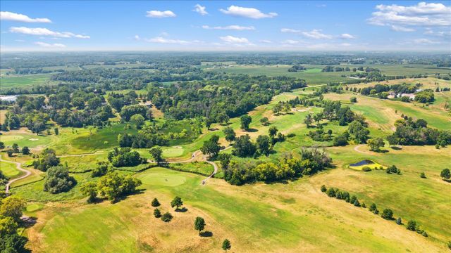 612 Nelson Road, Maple Plain, MN 55359