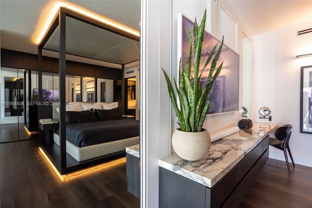 1040 Biscayne Blvd 2202, Miami, FL 33132