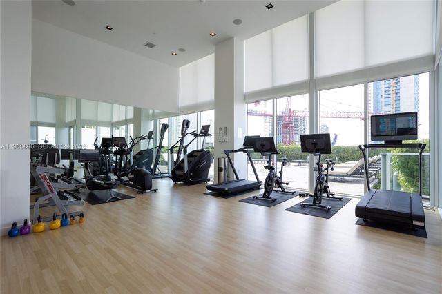 1040 Biscayne Blvd 2202, Miami, FL 33132