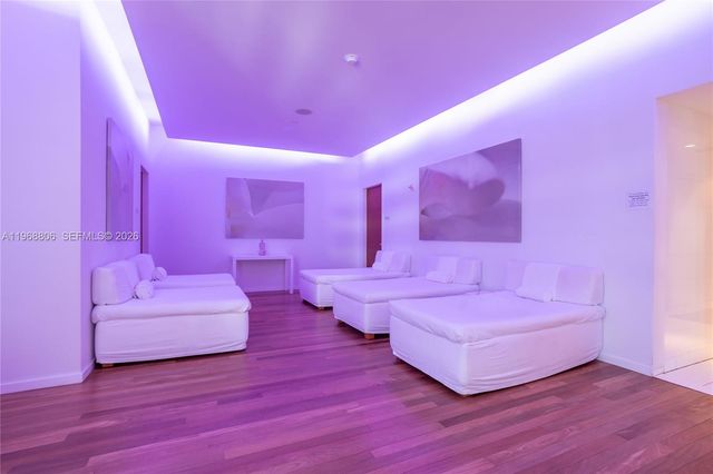 1040 Biscayne Blvd 2202, Miami, FL 33132