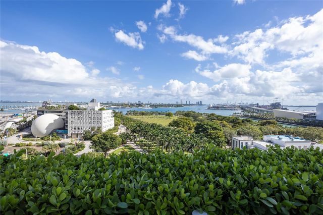 1040 Biscayne Blvd 2202, Miami, FL 33132