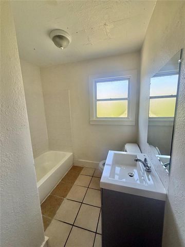 1900 19TH STREET S, St Petersburg, FL 33712