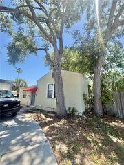 1900 19TH STREET S, St Petersburg, FL 33712
