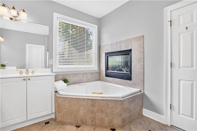 4443 Oakdale Vinings Landing, Smyrna, GA 30080