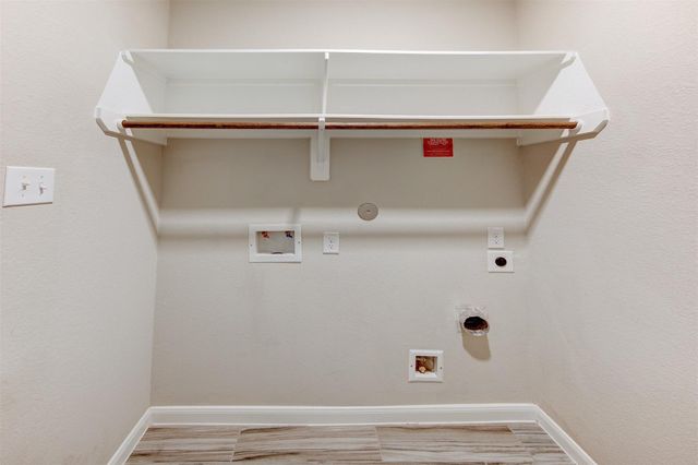 2006 Brisa Lane, Baytown, TX 77523