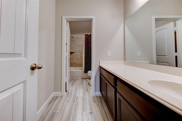 2006 Brisa Lane, Baytown, TX 77523