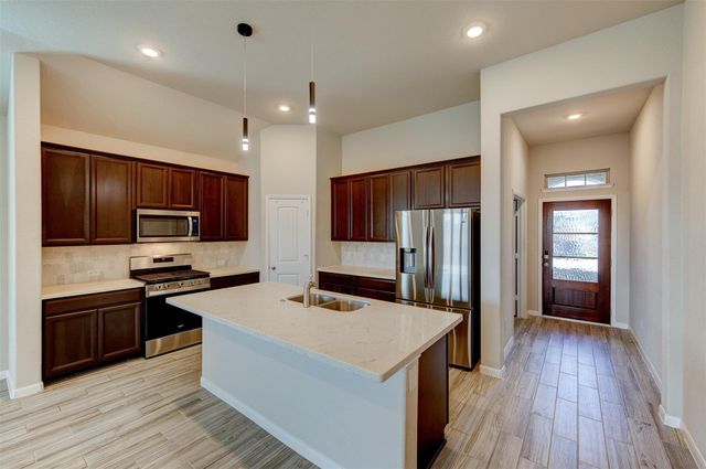 2006 Brisa Lane, Baytown, TX 77523