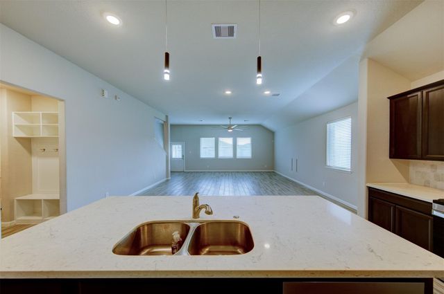 2006 Brisa Lane, Baytown, TX 77523