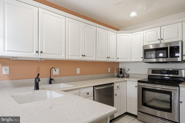 160 RIVER BEND PARK, Lancaster, PA 17602