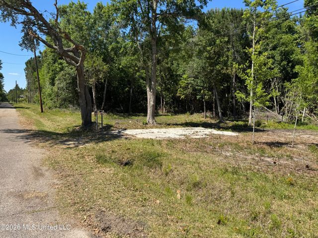 5030 Evelyn Place, Bay Saint Louis, MS 39520
