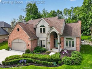 16397 Sherwood Lane, Northville, MI 48168