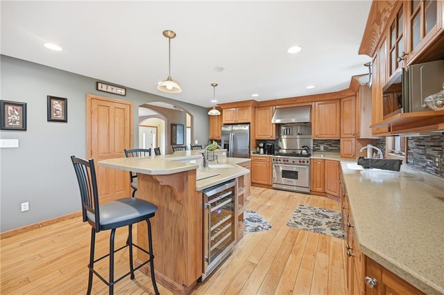 626 Lorenwood Drive, Hermitage, PA 16148