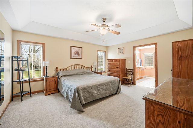 626 Lorenwood Drive, Hermitage, PA 16148