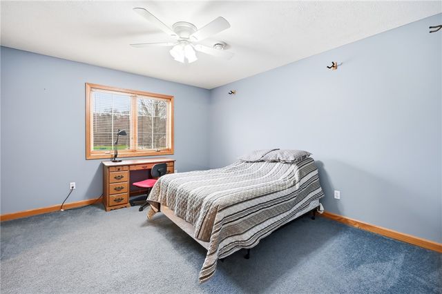 626 Lorenwood Drive, Hermitage, PA 16148