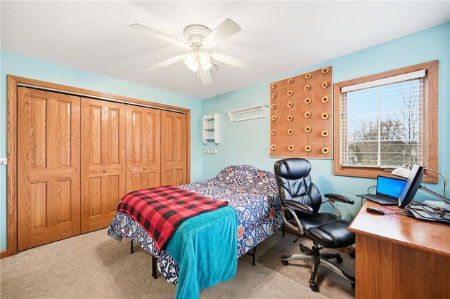 626 Lorenwood Drive, Hermitage, PA 16148