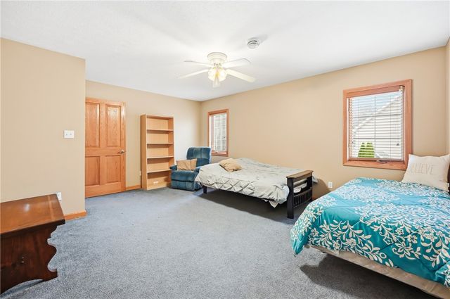 626 Lorenwood Drive, Hermitage, PA 16148